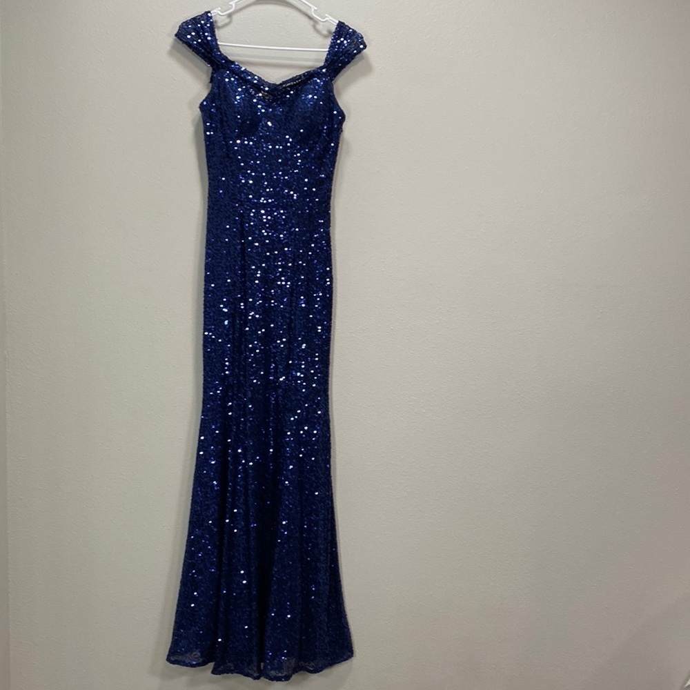 La Femme all over‎ sequin dress blue navy trumpet